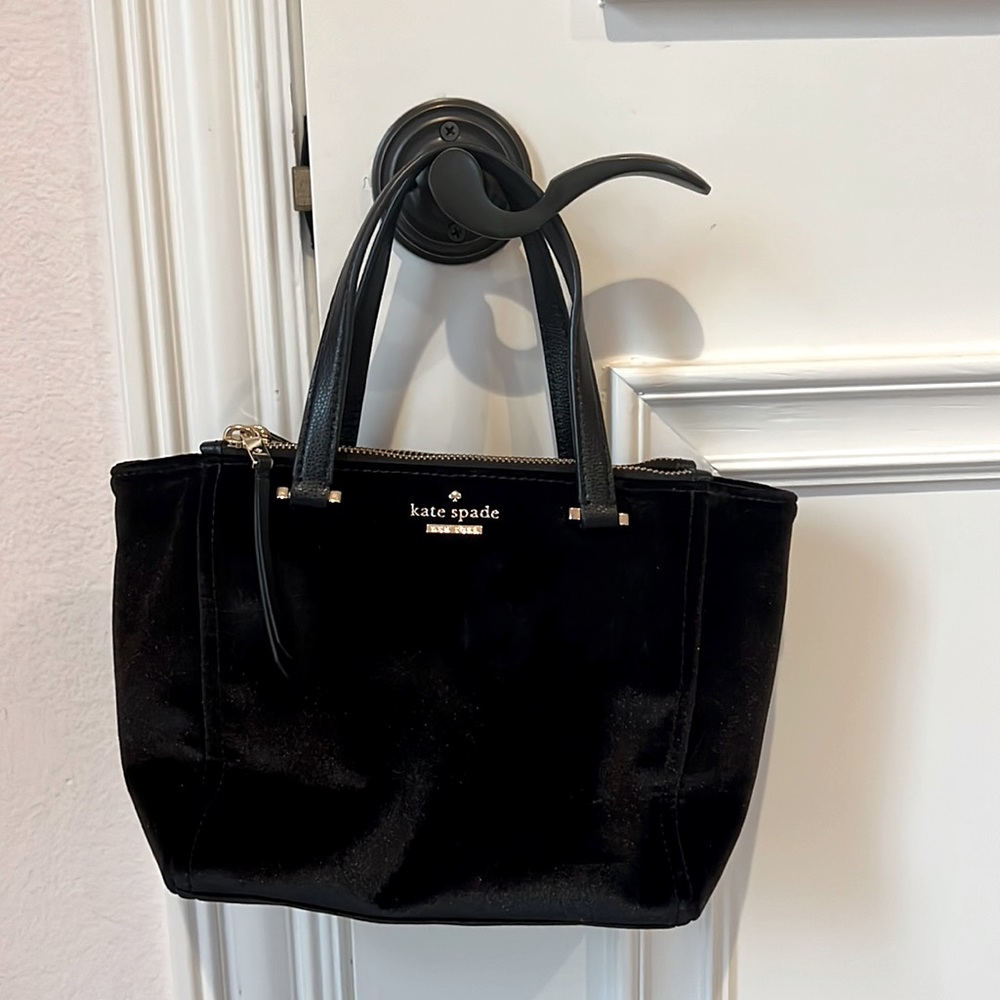 Black Kate Spade Shoulder Bag